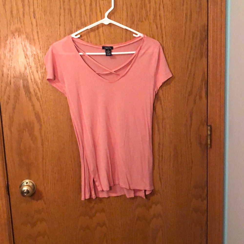 Criss cross t-shirts